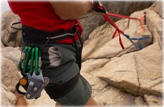  El rappel es divertido. Contenido de imagen digital © 1997-2007 Hemera Technologies Inc., una subsidiaria de propiedad total de Jupiter Images Corporation. Reservados todos los derechos. 